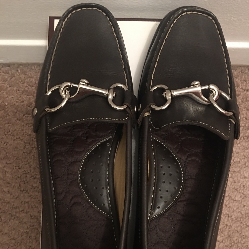 Loafers shoes